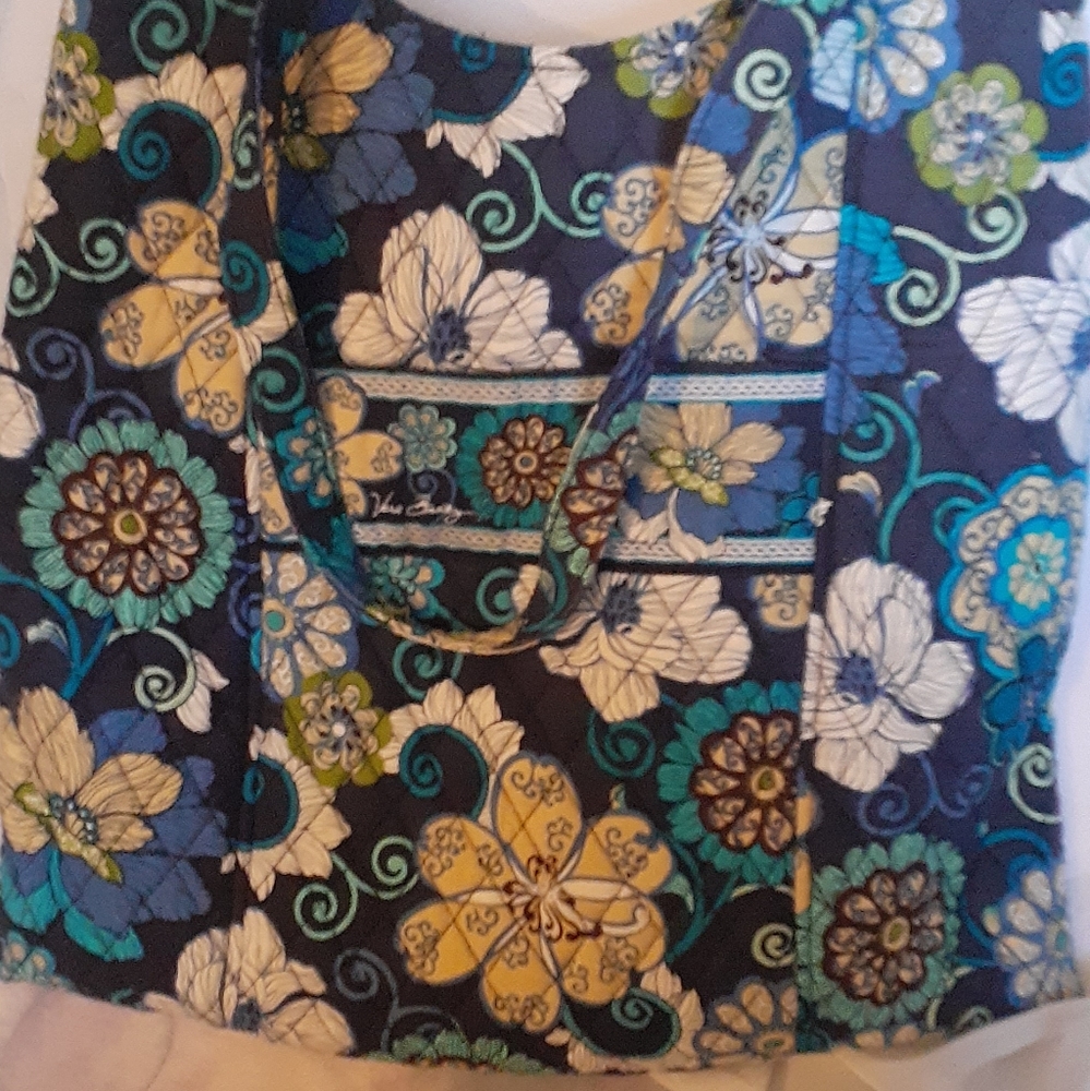 Medium vera bradley tote